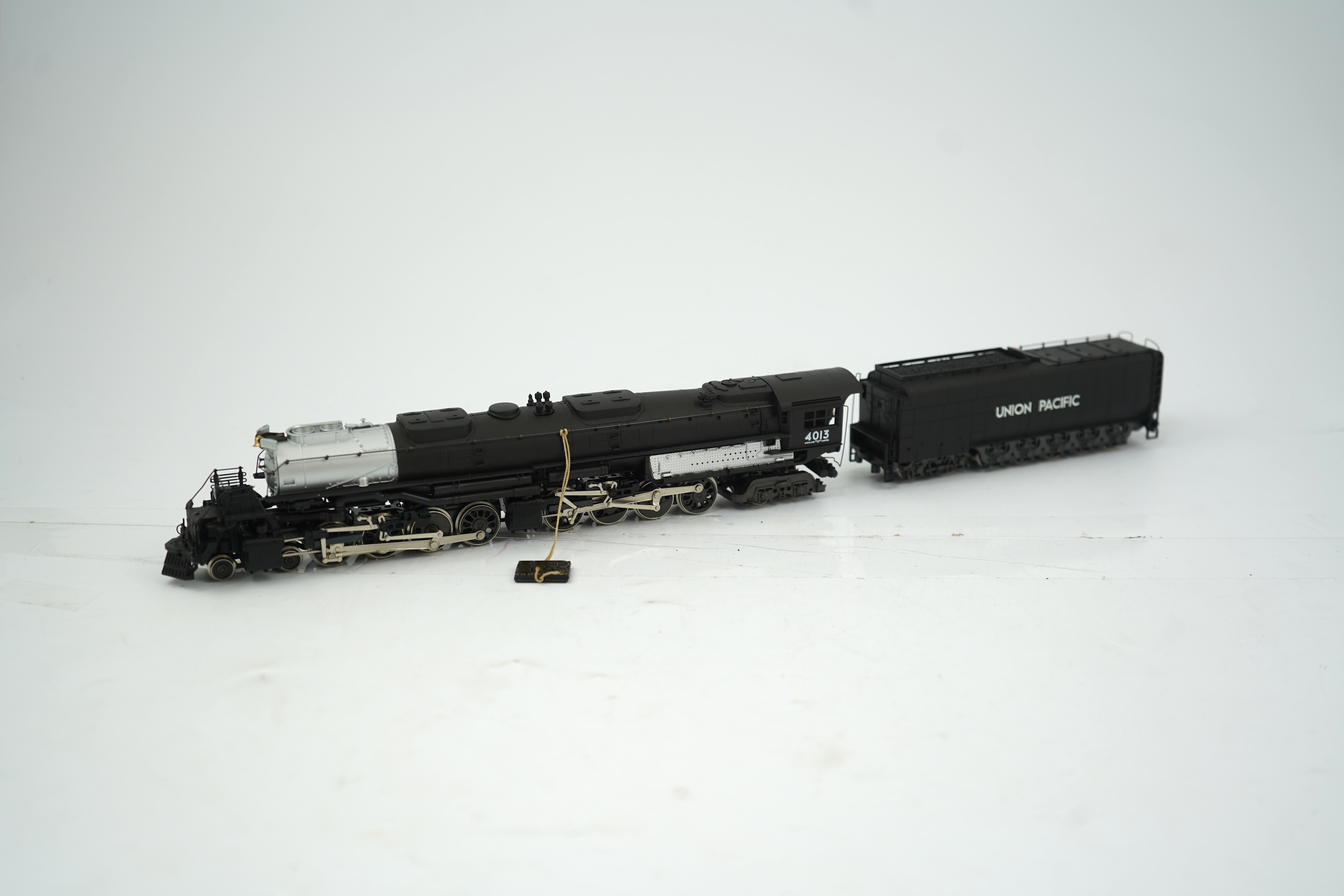 Two HO gauge Union Pacific locomotives; a Rivarossi Big Boy, 4013, 4-8-8-4 tender locomotive, together with LMB Models, Japan, 5093, 4-10-2 locomotive with bogie tender, both powered for two rail operation.